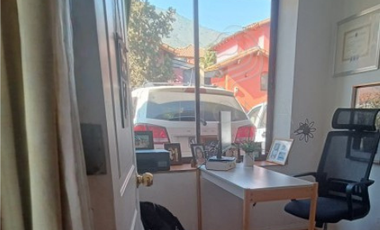 ¡Preciosa Casa en Zona Residencial Exclusiva, en un Entorno Natural!