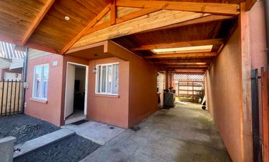 Casa Individual con garage techado sector Escuadrón Norte