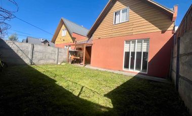 Casa Individual con garage techado sector Escuadrón Norte