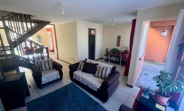 Casa Individual con garage techado sector Escuadrón Norte