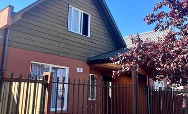 Casa Individual con garage techado sector Escuadrón Norte