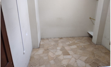 SE RENTA HABITACION PARA EJECUTIVO Y/O ESTUDIANTE UBICADA EN EL 1ER. PISO A 2 CUADRAS DE LA AV. 9 DE OCTUBRE – CENTRO DE GUAYAQUIL