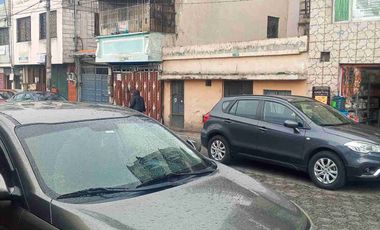 LOCAL COMERCIAL EN RENTA  DE 120 MTRS $ 900 MUY BIEN UBICADO SECTOR SUR DE QUITO. AV. MALDONADO CERCA A COMERCIAL SKY DE LA AV. MALDONADO.