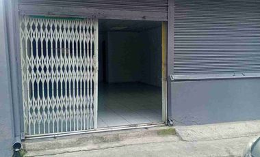 LOCAL COMERCIAL EN RENTA  DE 120 MTRS $ 900 MUY BIEN UBICADO SECTOR SUR DE QUITO. AV. MALDONADO CERCA A COMERCIAL SKY DE LA AV. MALDONADO.
