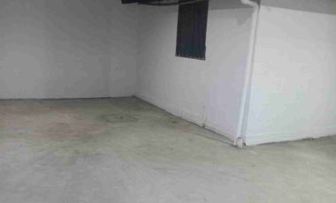 LOCAL COMERCIAL EN RENTA  DE 120 MTRS $ 900 MUY BIEN UBICADO SECTOR SUR DE QUITO. AV. MALDONADO CERCA A COMERCIAL SKY DE LA AV. MALDONADO.