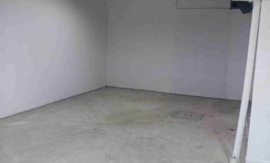 LOCAL COMERCIAL EN RENTA  DE 120 MTRS $ 900 MUY BIEN UBICADO SECTOR SUR DE QUITO. AV. MALDONADO CERCA A COMERCIAL SKY DE LA AV. MALDONADO.