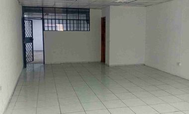 LOCAL COMERCIAL EN RENTA  DE 120 MTRS $ 900 MUY BIEN UBICADO SECTOR SUR DE QUITO. AV. MALDONADO CERCA A COMERCIAL SKY DE LA AV. MALDONADO.