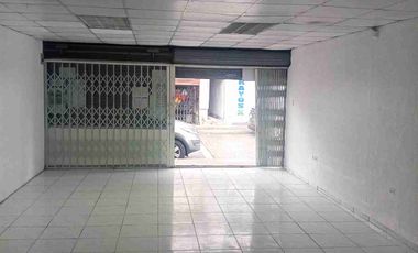 LOCAL COMERCIAL EN RENTA  DE 120 MTRS $ 900 MUY BIEN UBICADO SECTOR SUR DE QUITO. AV. MALDONADO CERCA A COMERCIAL SKY DE LA AV. MALDONADO.