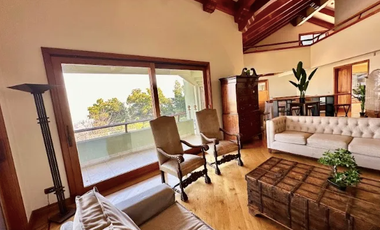 Exclusiva Casa En Santa María Manquehue