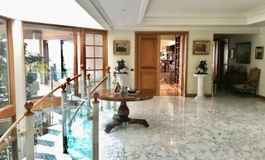 Exclusiva Casa En Santa María Manquehue