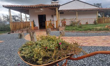 Finca en venta con casa de un piso, Cómbita; vereda San Isidro