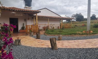 Finca en venta con casa de un piso, Cómbita; vereda San Isidro
