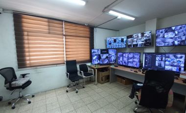 VENDO DEPARTAMENTO / OFICINA CENTRO GUAYAQUIL