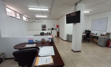 VENDO DEPARTAMENTO / OFICINA CENTRO GUAYAQUIL