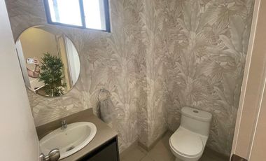 Casa de Venta de 98 mtrs / Mitad del mundo / San Antonio de Pichincha / Quito.