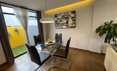 Casa de Venta de 98 mtrs / Mitad del mundo / San Antonio de Pichincha / Quito.