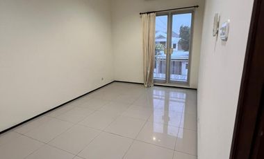 Disewakan Rumah Minimalis 2 Lantai Margorejo, Surabaya Selatan
