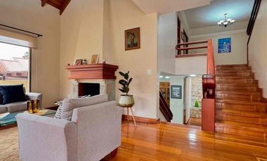 hermosa casa en venta en la Cdla de ingenieros sector Machangara cerca de totoracocha