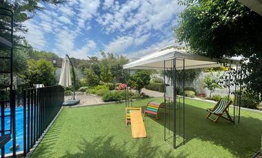 Espectacular Casa 6 Ambientes En Exclusivo Condominio, Piedra Roja