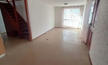 VENDO CASA CON 3 DORMITORIOS EN SECTOR SUR PONIENTE DE TALCA