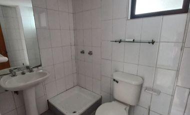VENDO EXCELENTE DEPARTAMENTO DE 4 DORMITORIOS 2 ESTACIONAMIENTOS PLENO CENTRO DE TALCA EN EDIFICIO LAS PALMAS