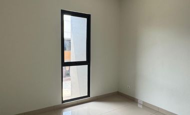 Disewakan Rumah Minimalis Siap Huni di Summarecon Crown Gading, Bekasi