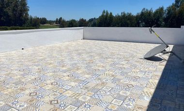 VENDO HERMOSA PARCELA DE 6900 M2 CON AMPLIA CASA CON 5 DORMITORIOS, 5 BAÑOS Y PISCINA EN HUILQUILEMU SUR