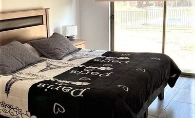 VENDO HERMOSA PARCELA DE 6900 M2 CON AMPLIA CASA CON 5 DORMITORIOS, 5 BAÑOS Y PISCINA EN HUILQUILEMU SUR