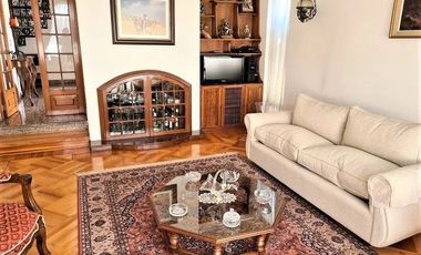 VENDO EXCELENTE CASA 5 DORMITORIOS PLENO CENTRO DE TALCA A PASOS DE SUPERMERCADO, CLINICAS Y COMERCIO EN GENERAL