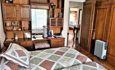 VENDO EXCELENTE CASA 5 DORMITORIOS PLENO CENTRO DE TALCA A PASOS DE SUPERMERCADO, CLINICAS Y COMERCIO EN GENERAL