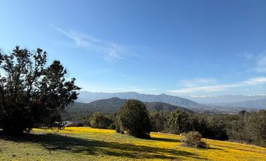 Parcelas Semiplanas con Hermosas Vistas en Aculeo