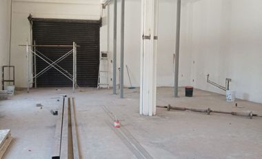 RENTO INMUEBLE DE360M2 EN IRATZIO, PARA RESTAURANT, BODEGO, SUPER MERCADO,