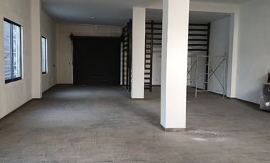 RENTO INMUEBLE DE360M2 EN IRATZIO, PARA RESTAURANT, BODEGO, SUPER MERCADO,