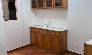 VENTA DEPARTAMENTO . SURCO MUY BIEN DISTRIBUIDO E ILUMINADO,EN DOÑA NORA