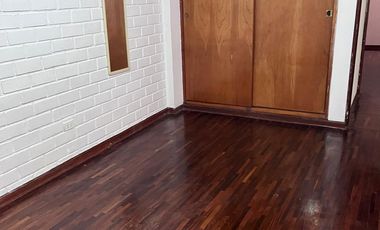 VENTA DEPARTAMENTO . SURCO MUY BIEN DISTRIBUIDO E ILUMINADO,EN DOÑA NORA