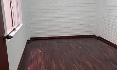 VENTA DEPARTAMENTO . SURCO MUY BIEN DISTRIBUIDO E ILUMINADO,EN DOÑA NORA