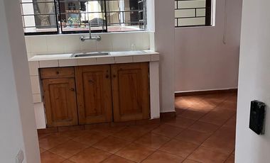 VENTA DEPARTAMENTO . SURCO MUY BIEN DISTRIBUIDO E ILUMINADO,EN DOÑA NORA