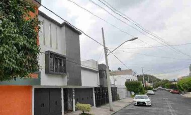 Preciosa Casa En Héroes Churubusco Iztapalapa Remate