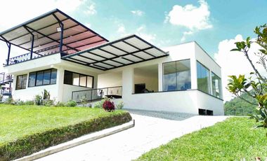 VENTA DE CASA CAMPESTRE EN SANRA ROSA DE CABAL COLOMBIA