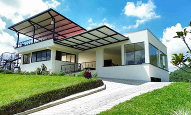 VENTA DE CASA CAMPESTRE EN SANRA ROSA DE CABAL COLOMBIA