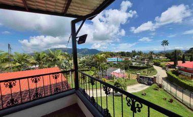 VENTA DE CASA CAMPESTRE EN SANRA ROSA DE CABAL COLOMBIA