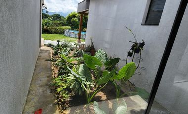 🌿 HERMOSA CASA CON VISTA PANORÁMICA EN COMBIA – VENTA O RENTA