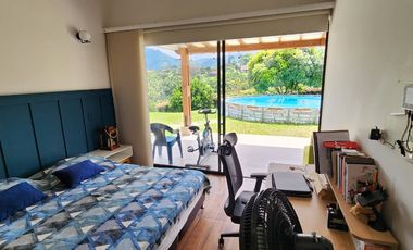 🌿 HERMOSA CASA CON VISTA PANORÁMICA EN COMBIA – VENTA O RENTA