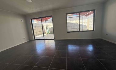 ARRIENDO CASA PARQUE EL AVELLANO