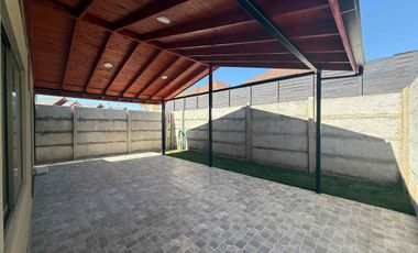 ARRIENDO CASA PARQUE EL AVELLANO