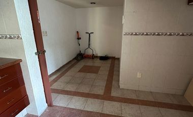 Amplia y Bonita Casa de 5 Recamaras en Ciudad Satélite