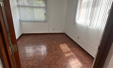 Amplia y Bonita Casa de 5 Recamaras en Ciudad Satélite