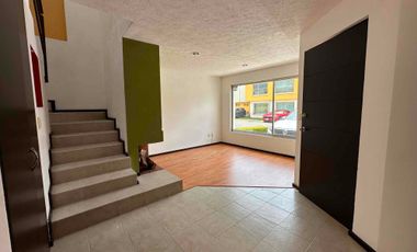 Renta hermosa casa en Villas Magdalena salida a CDMX