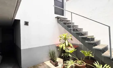 Venta de Edificio en Canal De Miramontes