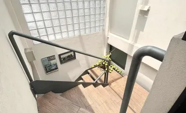 Venta de Edificio en Canal De Miramontes